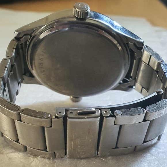 Giordano #6868 Silver/White Stainless Steel Dual Time Men's Watch - Picture 3 of 4